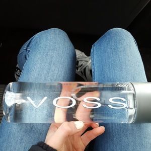 Meet your Posher, Addaxis